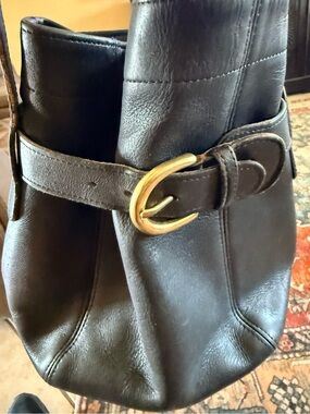 VINTAGE 1996 Coach Black Leather Shoulder Bag with Brass Buckle